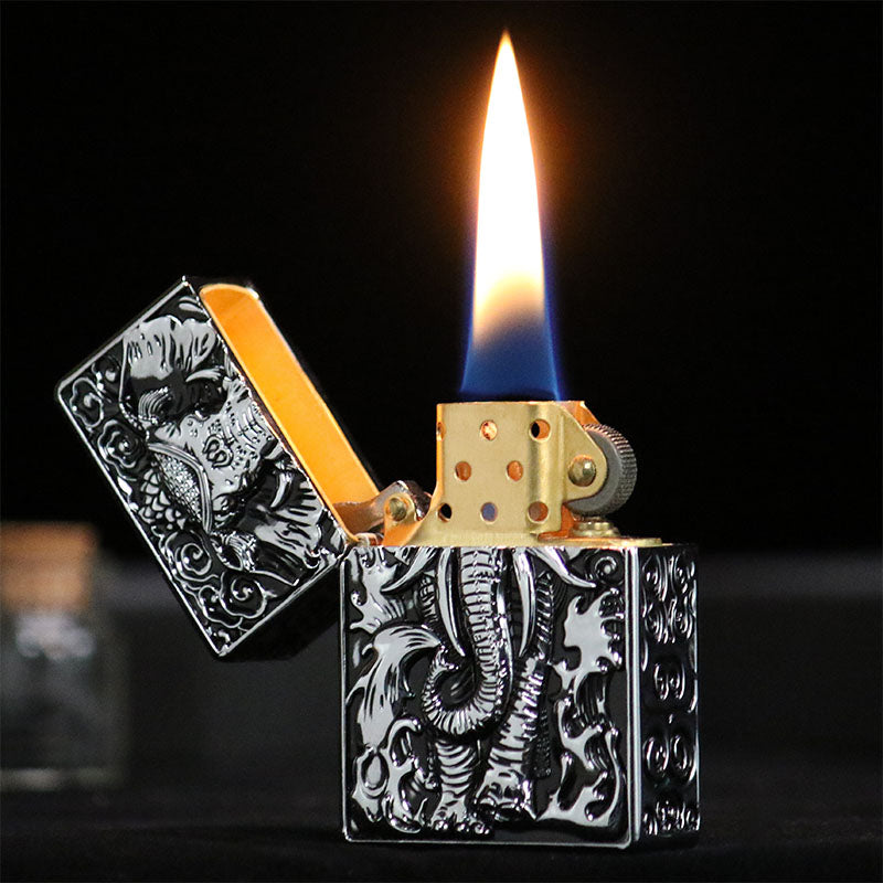 ROYAL TUSK LIGHTER (NEW)