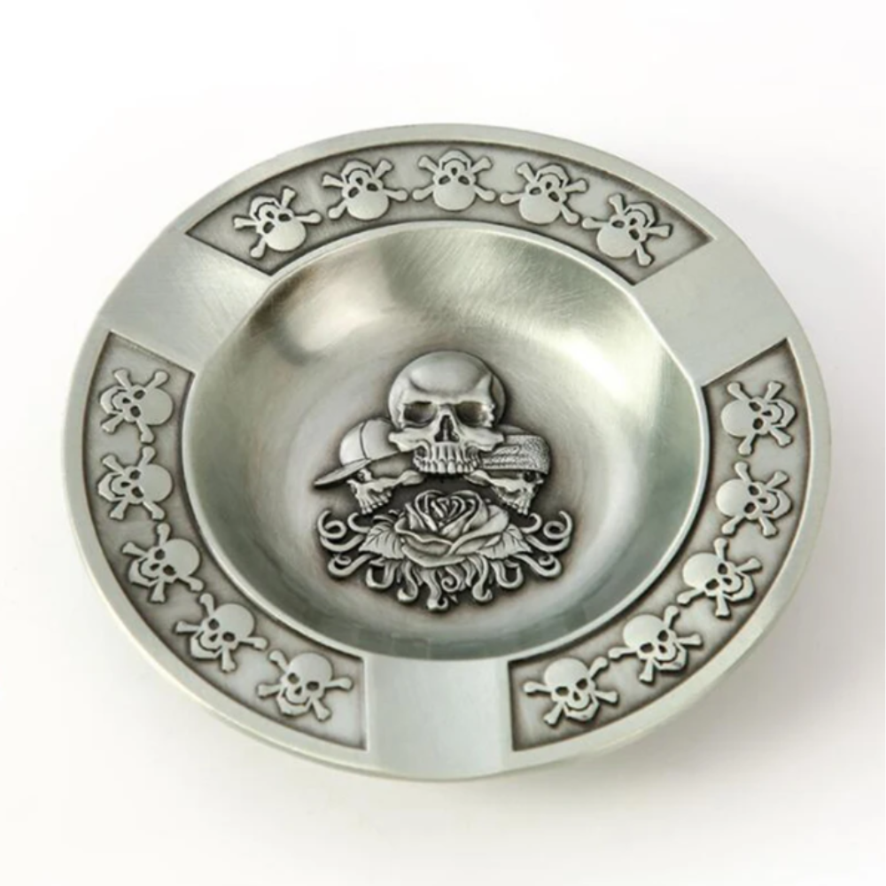 VINTAGE SKULL CLUB ASHTRAY