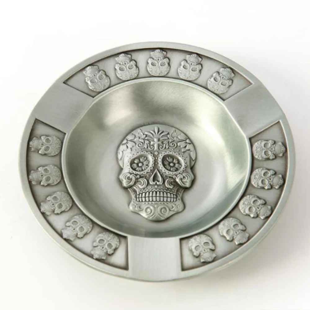 VINTAGE SKULL CLUB ASHTRAY