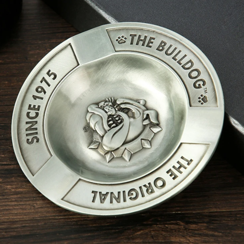 VINTAGE SKULL CLUB ASHTRAY